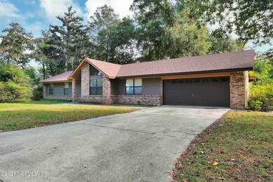 5222 Magnolia Oaks Ln, Jacksonville, FL 32210 - photo 2