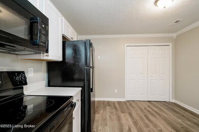 004-photo-dining-room-11574050