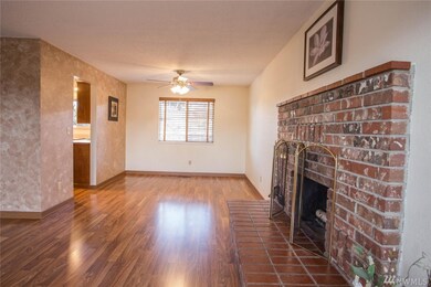 629 13th St NE, East Wenatchee, WA 98802 - photo 6