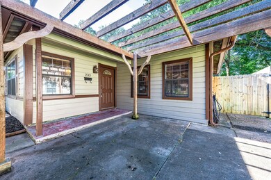 233 Mclemore Dr, Alvin, TX 77511 - photo 5