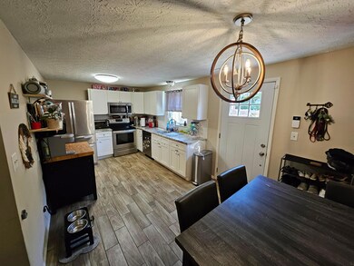 Kitchen_Dining