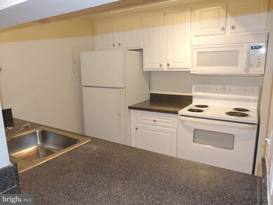 18336 Streamside Dr unit 202, Gaithersburg, MD 20879 - photo 7