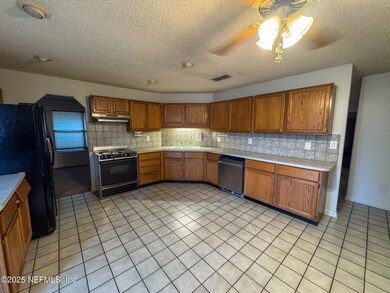 7358 GAS LINE Road-7