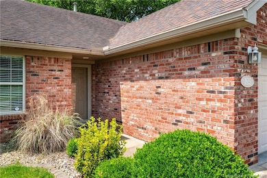 1615 Charlestown Station Ct, New Albany, IN 47150 - photo 3