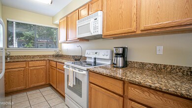 Oak Shores 143-105