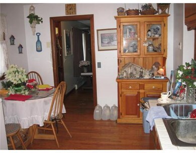 72 Cedar Swamp Rd, Smithfield, RI 02917 - photo 2