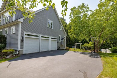 23 Chisholm Farm Dr, Stratham, NH 03885 - photo 3