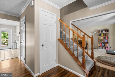 8120 Triple Crown Rd, Bowie, MD 20715 - photo 4