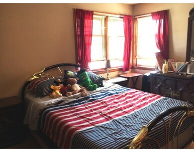 33 Lynn St, Lawrence, MA 01843 - photo 6