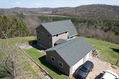 325 Hardy Rd, Pulaski, TN 38478 - photo 4