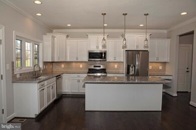 7556 Foxview Dr, Warrenton, VA 20186 - photo 5