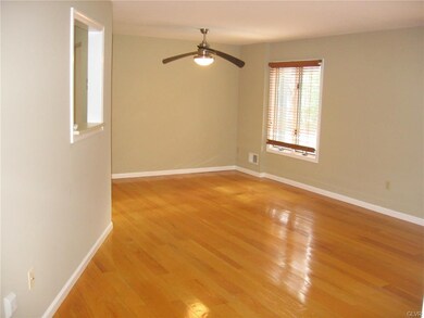 443 Vera Cir unit F, Bethlehem, PA 18017 - photo 3