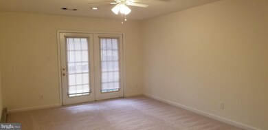 12629 Kempston Ln unit 15, Woodbridge, VA 22192 - photo 3