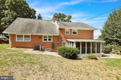 505 Kutz Ct, Reading, PA 19609 - photo 5