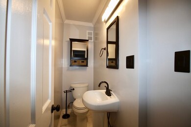 6153 N Fairfield Ave, Chicago, IL 60659 - photo 5