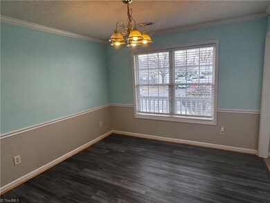 803 Remount Ct unit 20, Greensboro, NC 27409 - photo 5