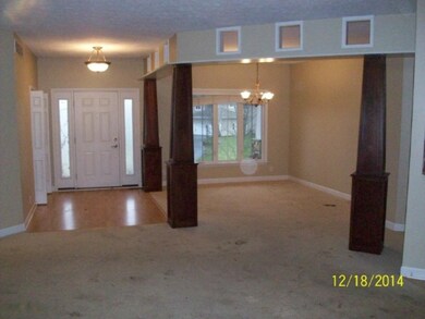 Platinum dec diningroom
