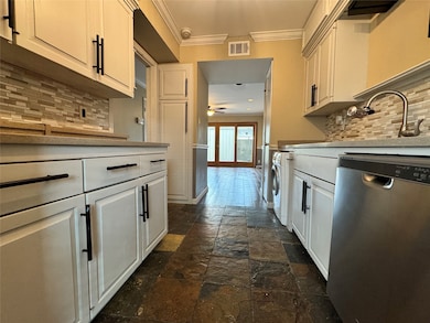 2041 Winrock Blvd unit 157, Houston, TX 77057 - photo 6