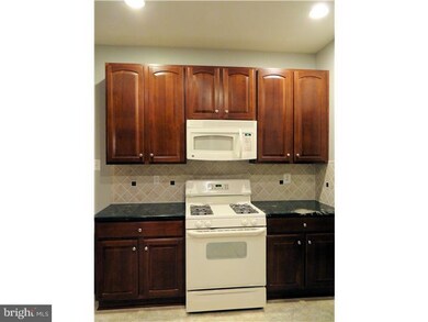 425 Saddlery Dr, Perkasie, PA 18944 - photo 4