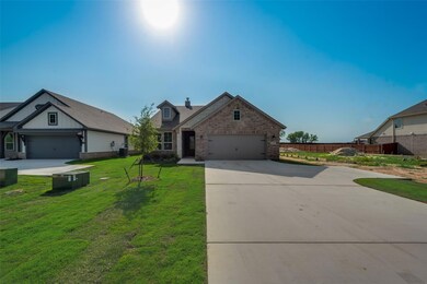429 Smith Rd, Springtown, TX 76082 - photo 5