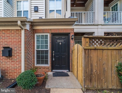 4652 Lawton Way unit 3, Alexandria, VA 22311 - photo 2