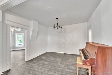 626 W 13th St, Okmulgee, OK 74447 - photo 4