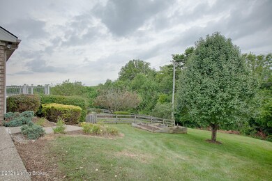 2019 Clarke Pointe Dr, Crestwood, KY 40014 - photo 3