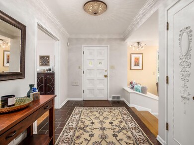 215 S Drexel Ave, Columbus, OH 43209 - photo 5