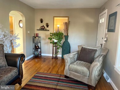 6321 Clearfield St, Harrisburg, PA 17111 - photo 4