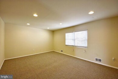 80 Daimler Dr unit 93, Capitol Heights, MD 20743 - photo 7