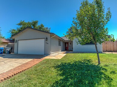 2581 Keylod St, Redding, CA 96002 - photo 3