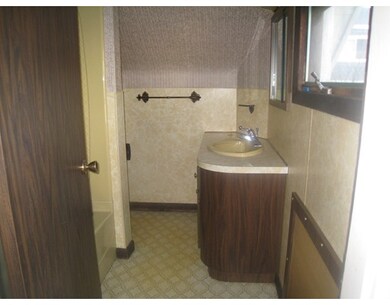 100 Eustis Ave, Lowell, MA 01850 - photo 7