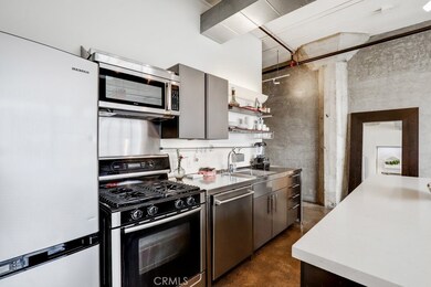 Textile Building Lofts unit 806, Los Angeles, CA 90014 - photo 6