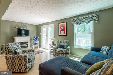 559 Bay Dale Ct, Arnold, MD 21012 - photo 2