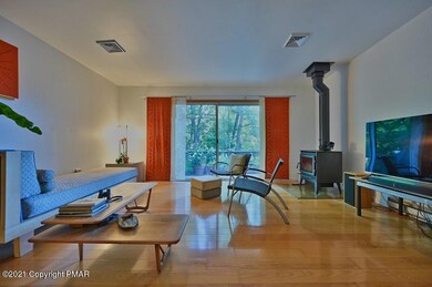 3129 Weatherfield Dr, Effort, PA 18330 - photo 4