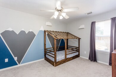 2817 Waterside Trail, Pearland, TX 77584 - photo 7