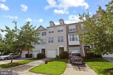 23450 Dahlia Cir, California, MD 20619 - photo 2