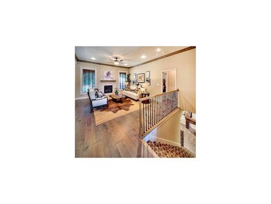 1217 SW Neelie Ln, Lees Summit, MO 64082 - photo 2