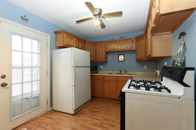 7102 SW 14th St, Des Moines, IA 50315 - photo 5