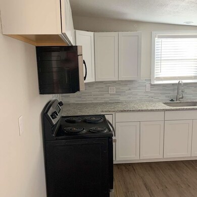 511 E Washington St, Denison, TX 75021 - photo 4