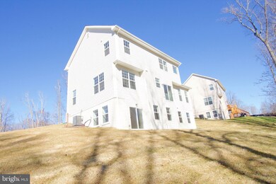 7371 Tottenham Dr, White Plains, MD 20695 - photo 6