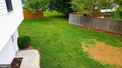 112 Golden Pond Cir, Stephens City, VA 22655 - photo 3