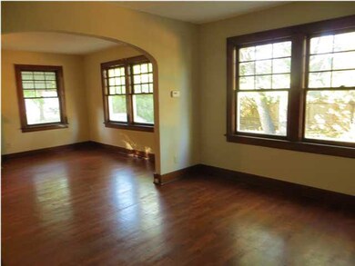 Note the arched doorways.