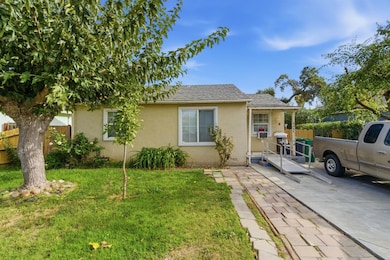 546 N Watts Ave, Stockton, CA 95205 - photo 5