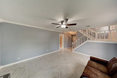 263 E Castle Harbour Dr, Friendswood, TX 77546 - photo 5