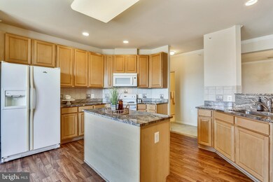 130 Chevy Chase St unit 406, Gaithersburg, MD 20878 - photo 3