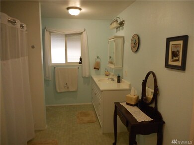 104 SE 1st St, Chehalis, WA 98532 - photo 7