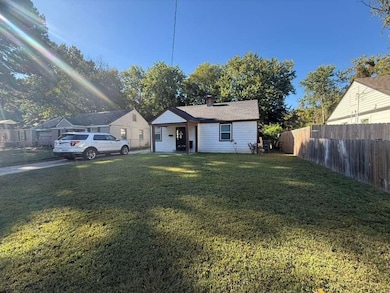 3623 N Lloyd Cir, Memphis, TN 38108 - photo 3