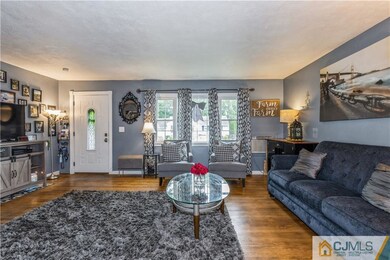 106 Lake Ct, Piscataway, NJ 08854 - photo 4