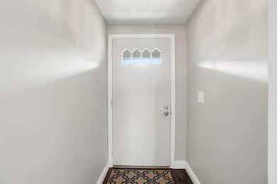 1683 Saint Albans Ct unit 22-83, Columbus, OH 43220 - photo 5